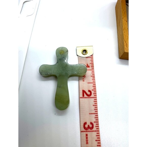 Alaskan Jade Cross Pendant Polar Mountains Nephrite Stone Gift Box Spiritual - Picture 8 of 9